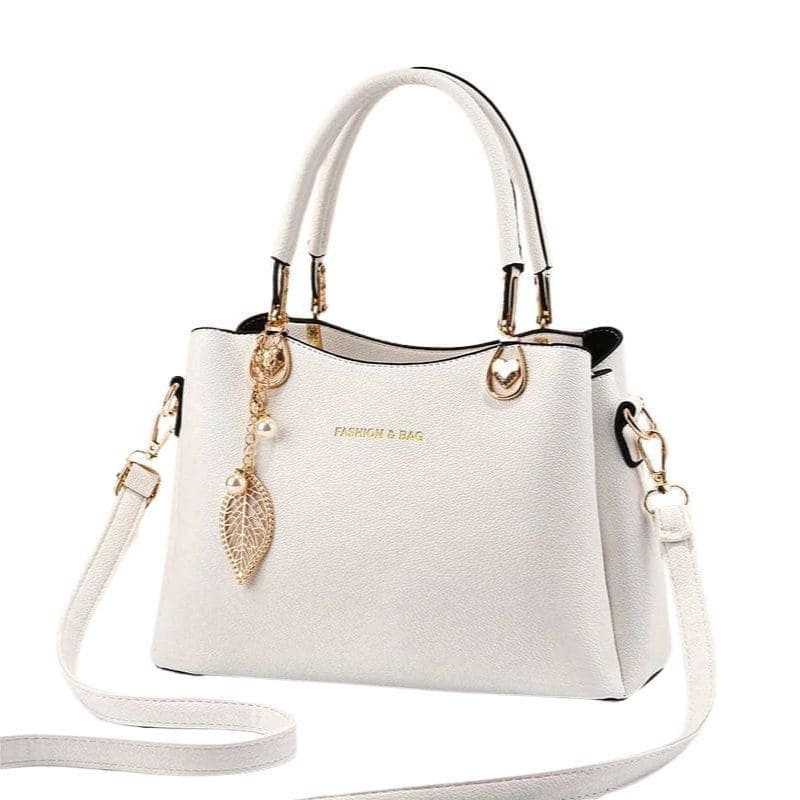 bolsa feminina tote grande maya com pingente branca